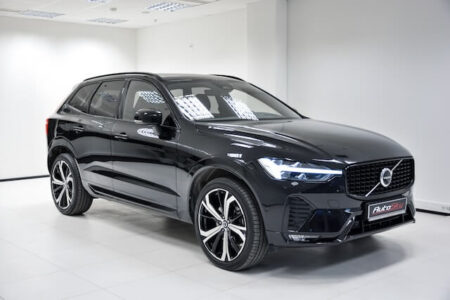 Volvo XC60 B5 AWD R-DESIGN KERS Mild Hybrid